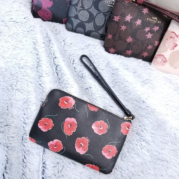 🔥FINAL PRICE🔥NWT COACH POPPY CORNER ZIP WRISTLET - Picture 4 of 6